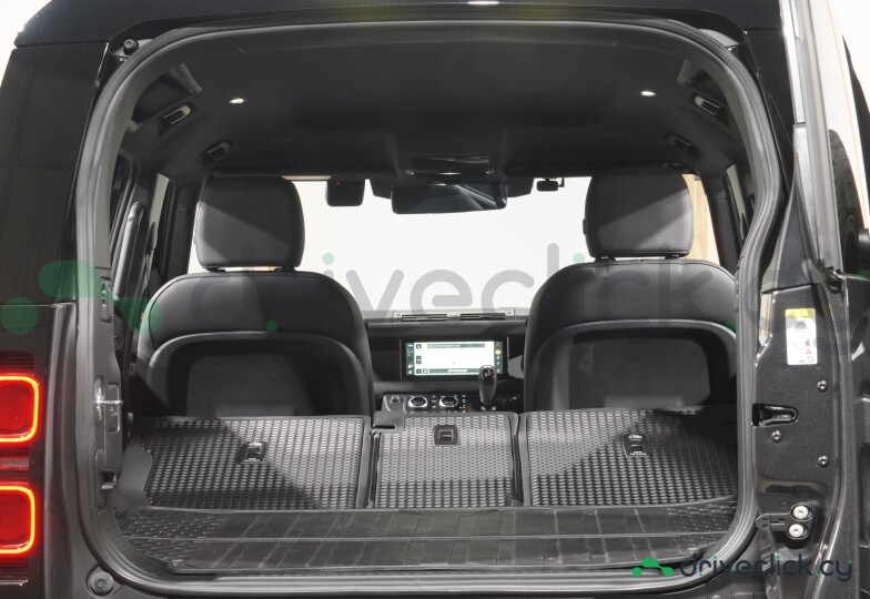 Land Rover Defender Black