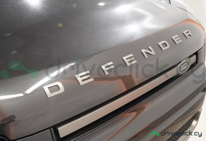 Land Rover Defender Black