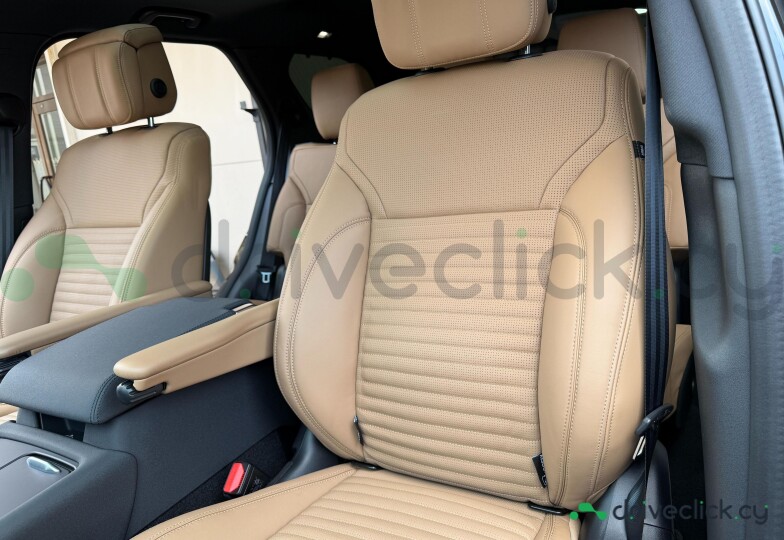 Land Rover Discovery Black