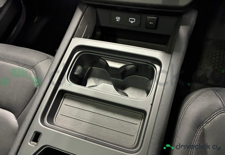 Land Rover Defender White