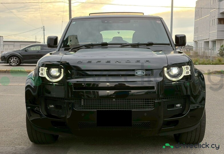 Land Rover Defender Black