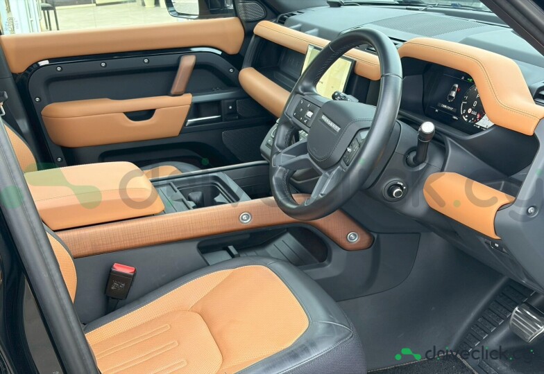 Land Rover Defender Black