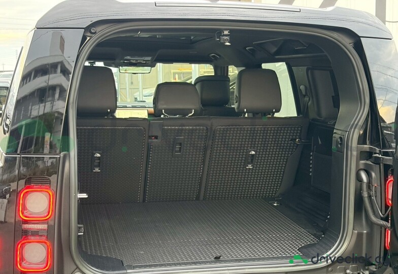 Land Rover Defender Black