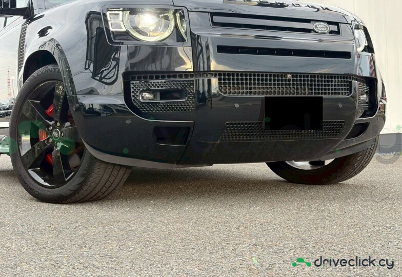 Land Rover Defender Black
