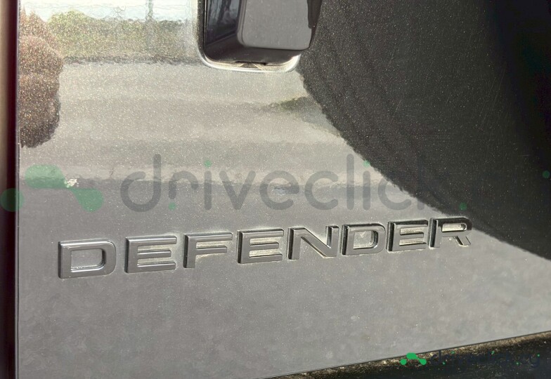 Land Rover Defender Black