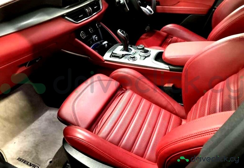 Alfa Romeo Stelvio Черный