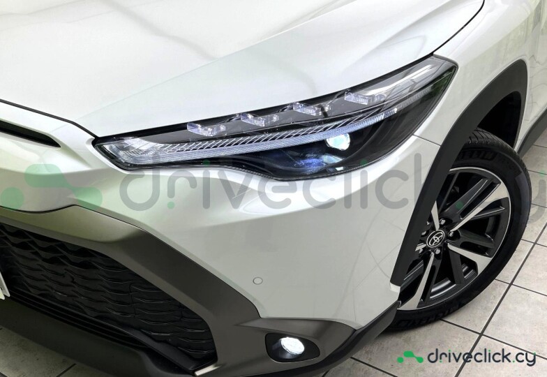 Toyota Corolla Cross White