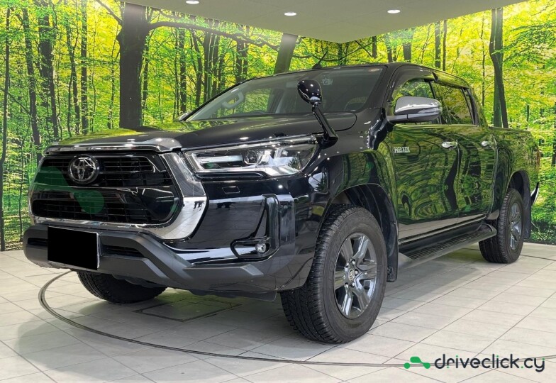 Toyota Hilux Black