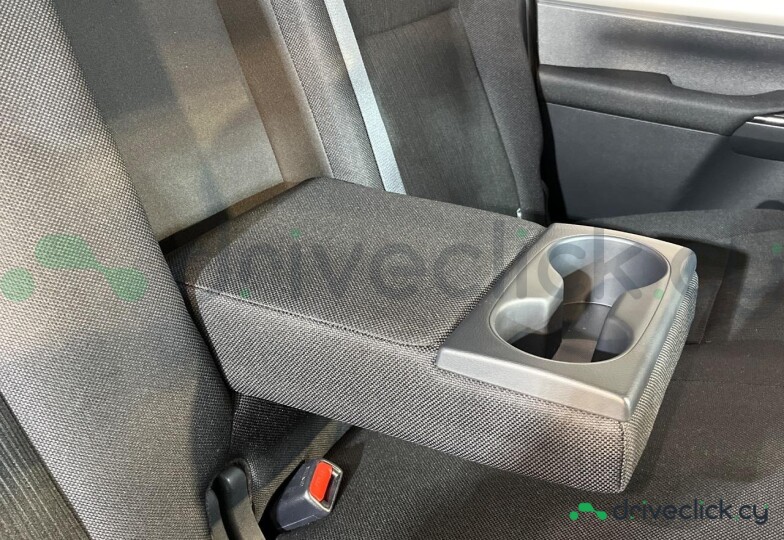 Toyota Hilux Black