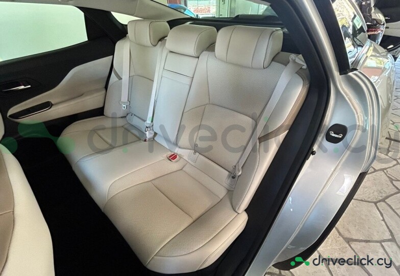 Toyota Crown Grey