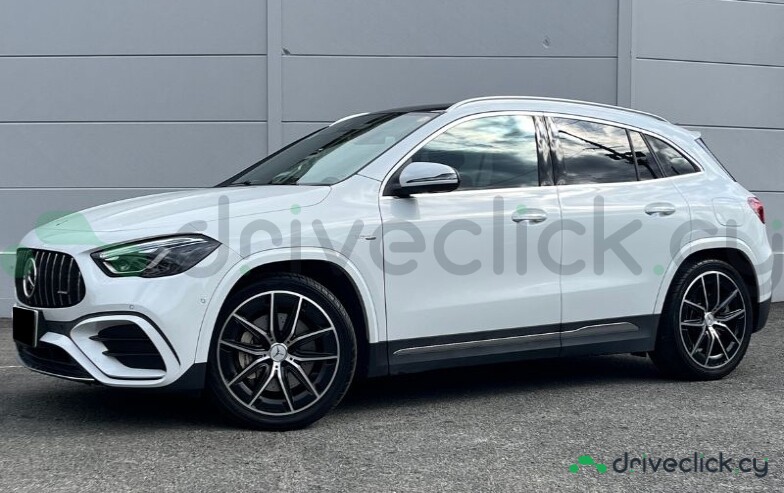 Mercedes GLA-class White