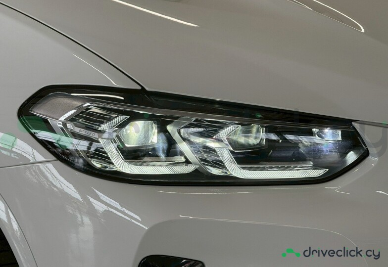 BMW X3 White