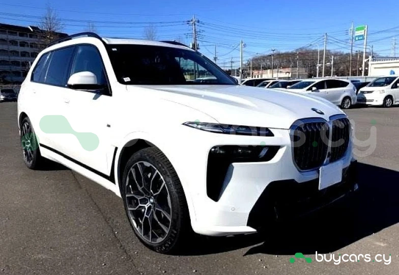 BMW X7 White