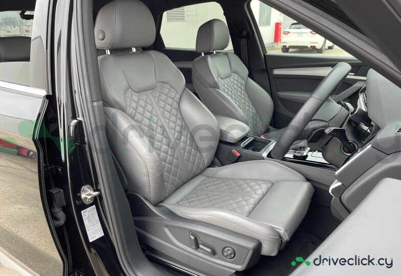 Audi Q5 Sportback Черный