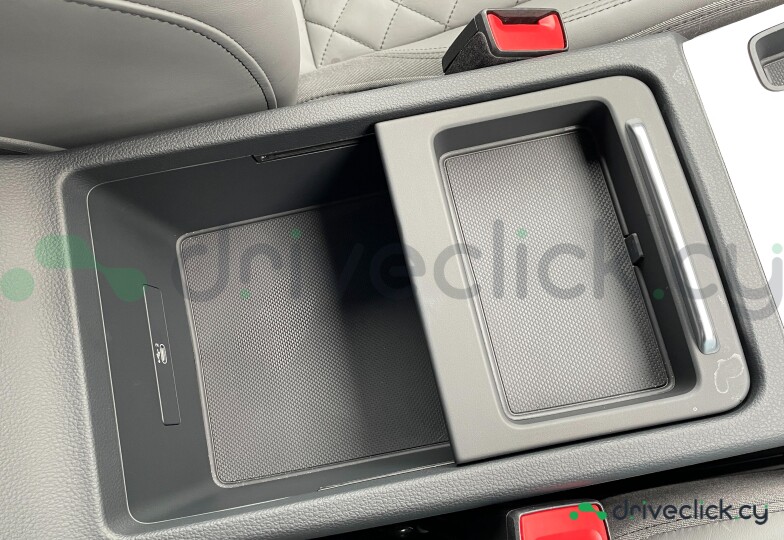 Audi Q5 Sportback Черный