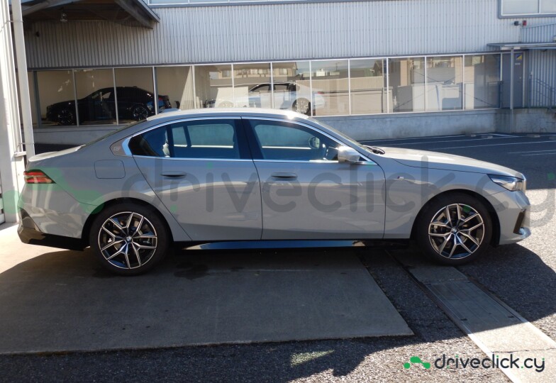 BMW 5 series Grey