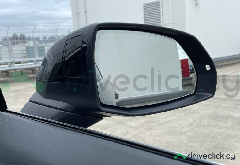 Audi Q5 Sportback Черный