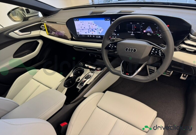 Audi S5 Черный