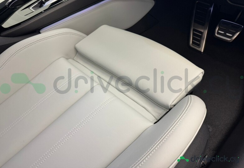 Audi S5 Черный