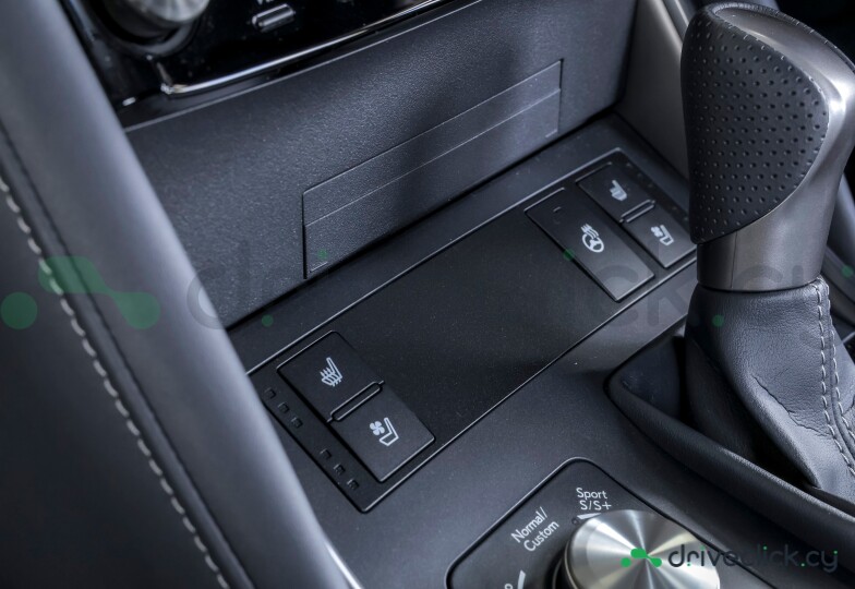 Lexus IS Grey