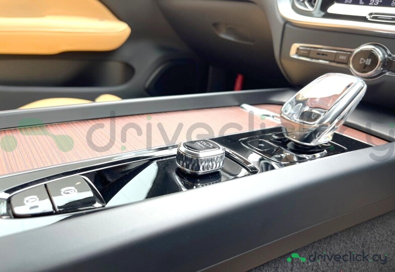 Volvo S60 White