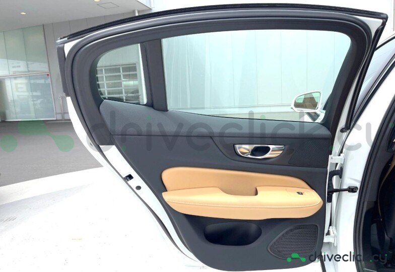 Volvo S60 White