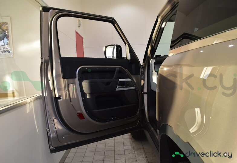 Land Rover Defender Other