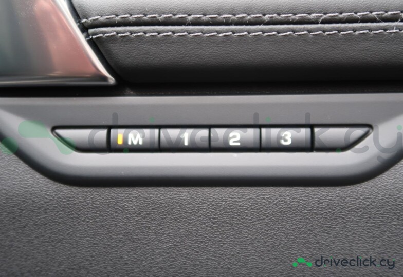 Land Rover Discovery Sport Grey