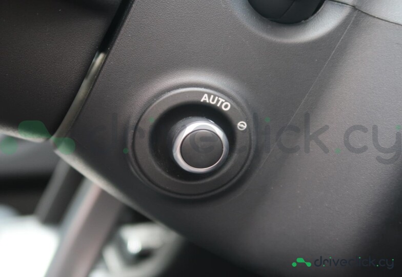 Land Rover Discovery Sport Grey