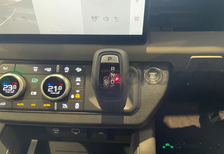 Land Rover Defender Grey
