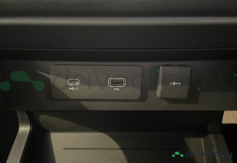 Land Rover Defender Grey