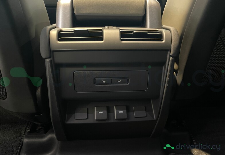 Land Rover Defender Grey