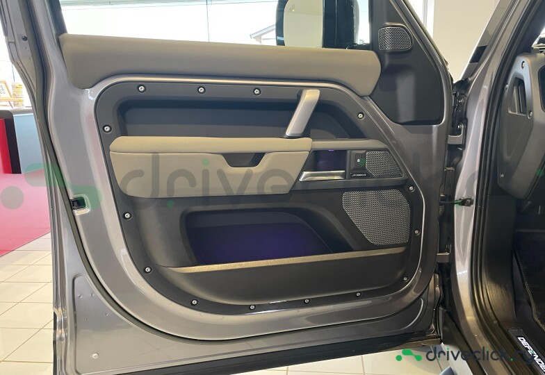 Land Rover Defender Grey