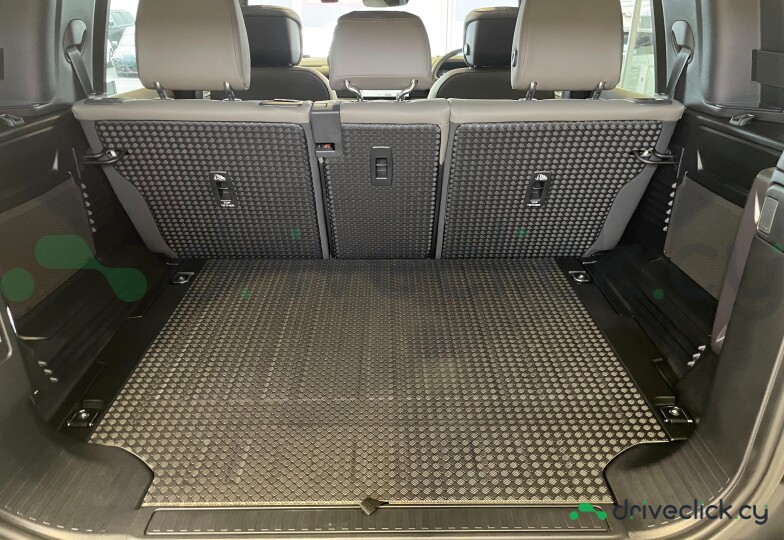 Land Rover Defender Grey