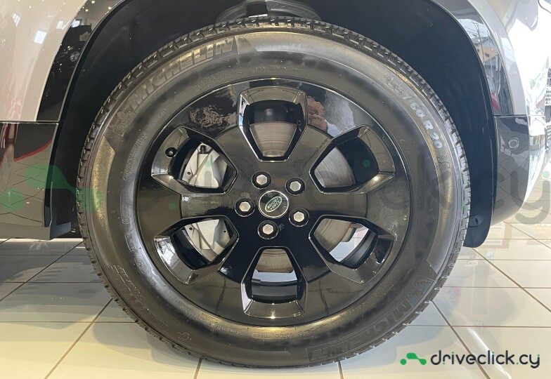 Land Rover Defender Grey