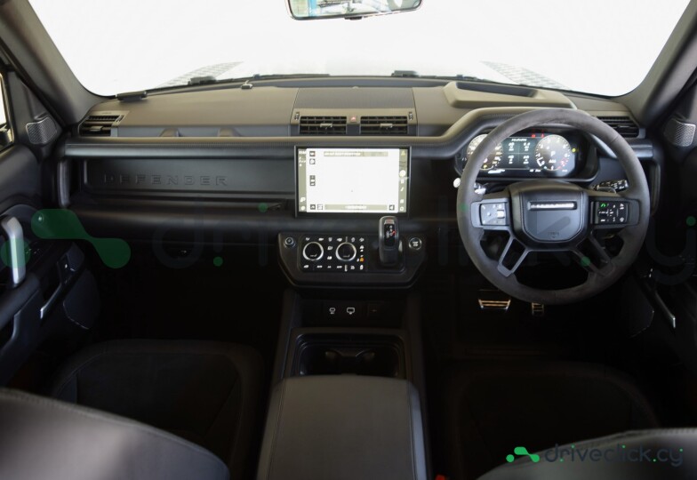 Land Rover Defender Black