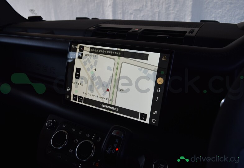 Land Rover Defender Black