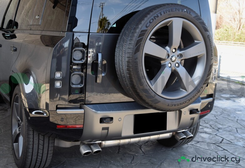 Land Rover Defender Black