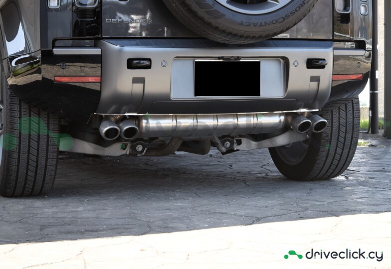 Land Rover Defender Black