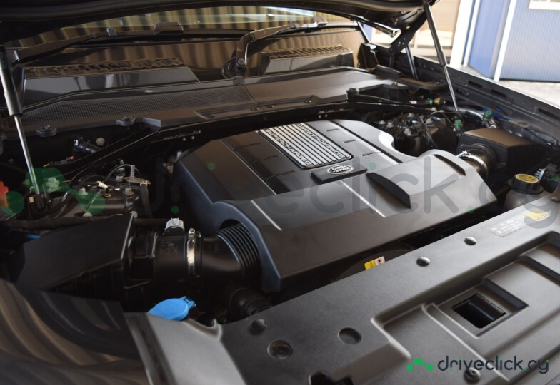 Land Rover Defender Black