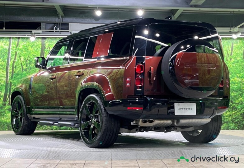 Land Rover Defender Dark red