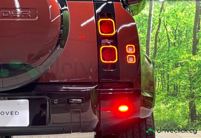 Land Rover Defender Dark red