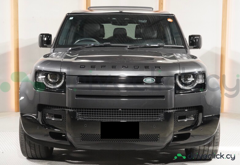 Land Rover Defender Black