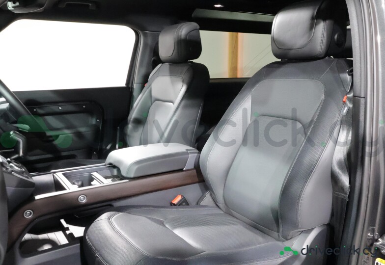 Land Rover Defender Black