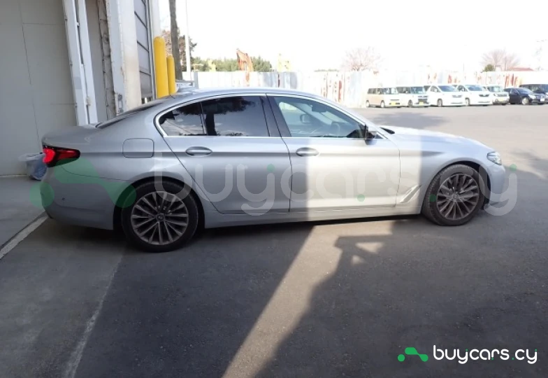 BMW 5 series Серый