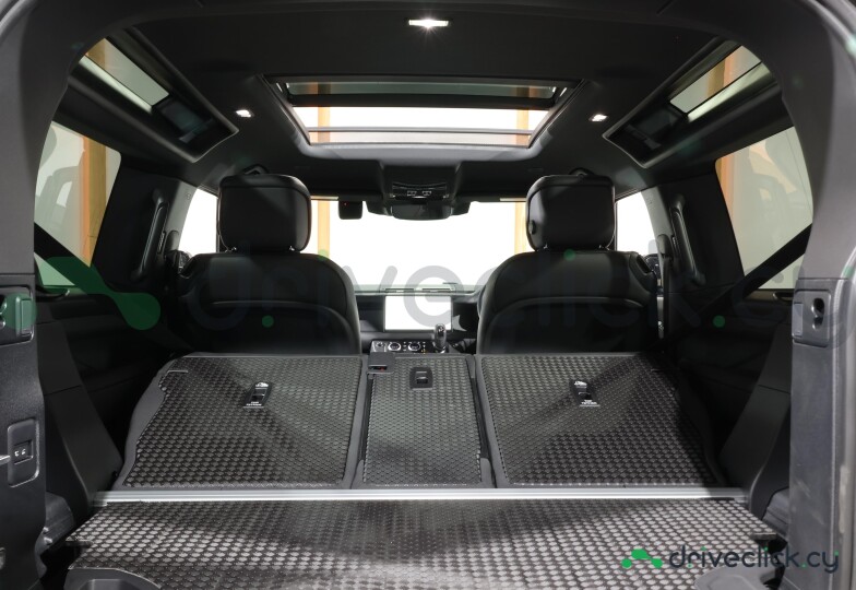 Land Rover Defender Black