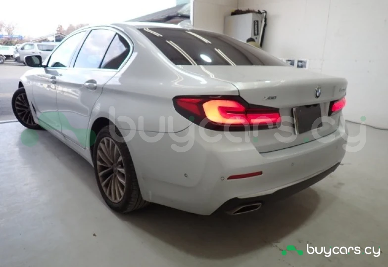 BMW 5 series Серый