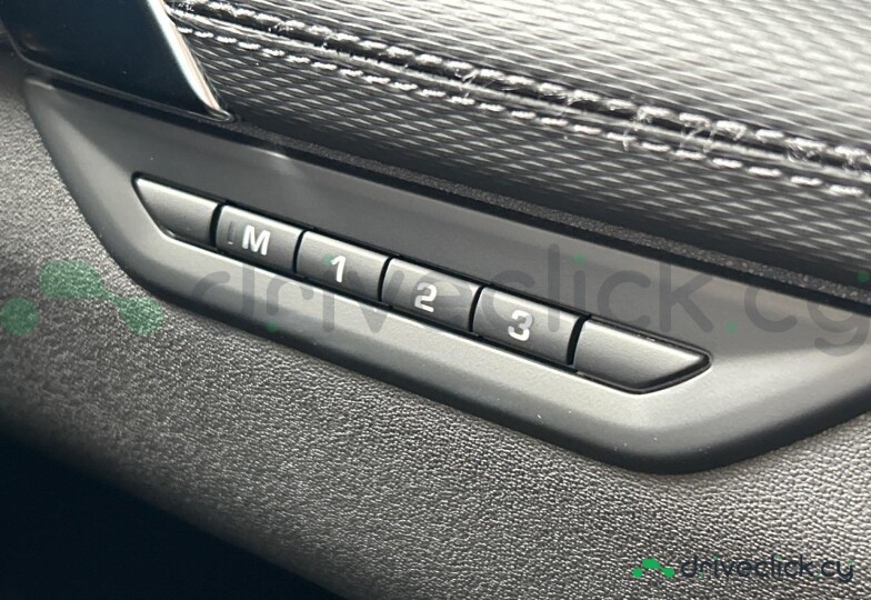 Land Rover Discovery Sport Grey