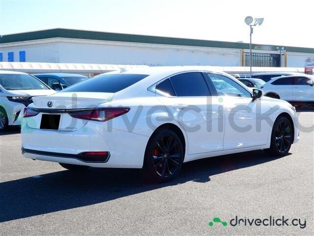 Lexus ES White