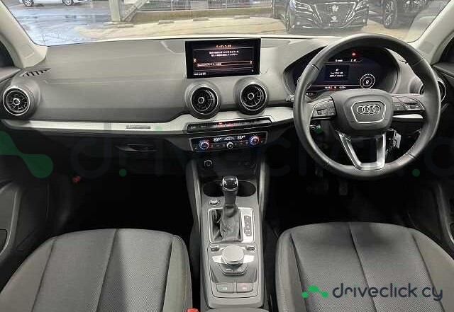 Audi Q2 White